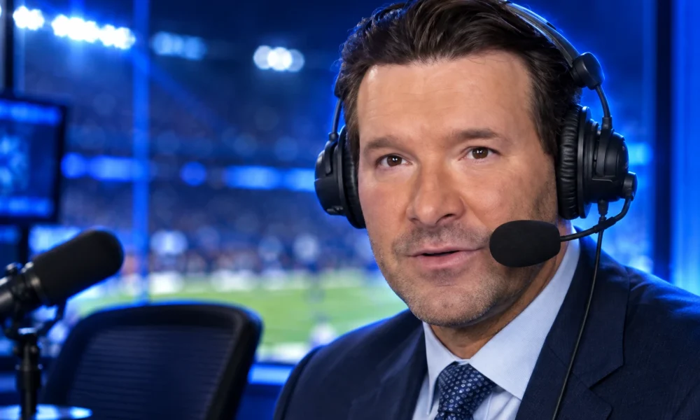 Tony Romo CBS Sports split after Milwaukee stop